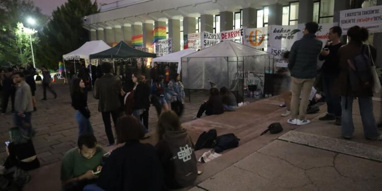 ODTÜ eylemi 6’ınci gününde: Rektörlük binasına bildiri asıldı