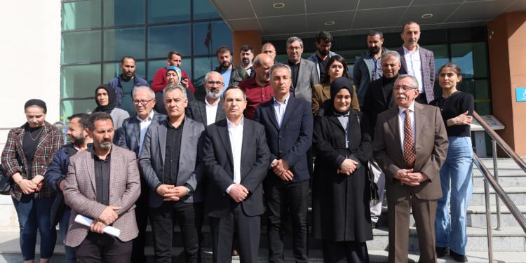 DEM Parti Bedlîs ve Qers seçimlerini YSK’ye taşıdı