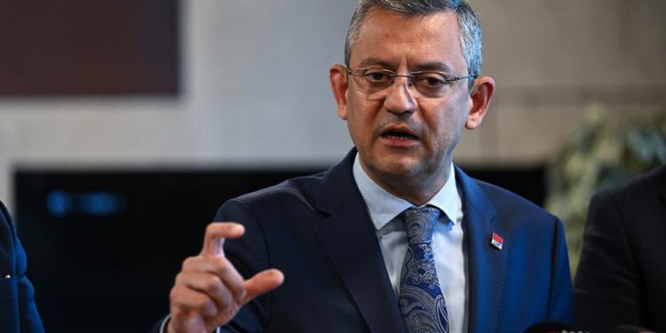 CHP Wan’a heyet gönderiyor