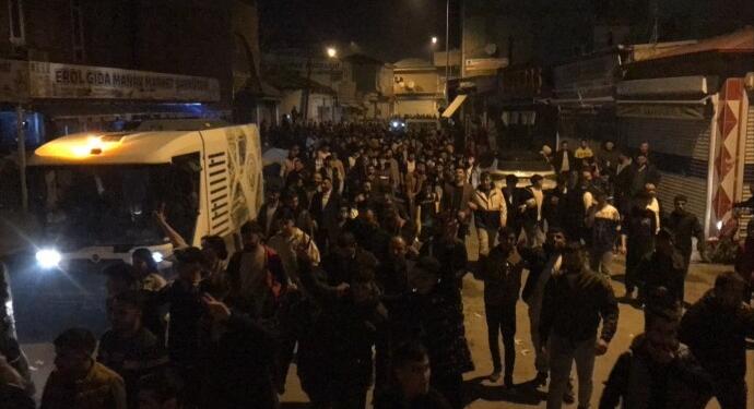 Îdir’de binler Wan’daki AKP gaspına karşı sokakta