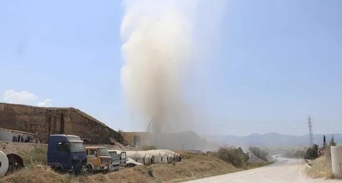 Denizli’de patlama: Hidrojen sülfür gazı çevreye yayıldı