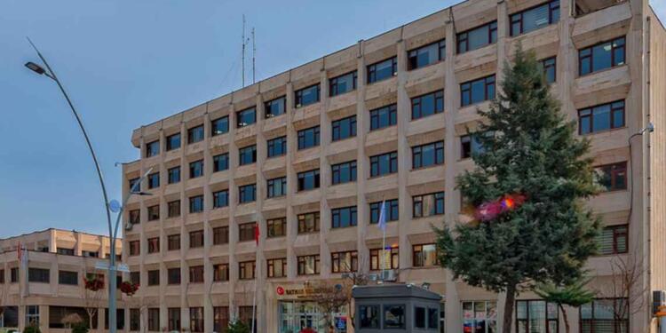 Êlih kayyımı 31 milyon TL’ye iftar yemeği verdi