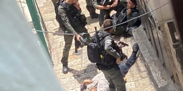 İsrail polisi: Türkiye vatandaşı bir erkek sınır polisini bıçakladı