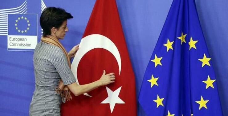 Türkiye, mülteciler için aldığı parayı nereye harcadığını AB denetçilerine açıklamıyor