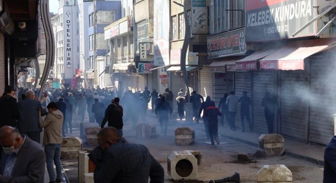 16 barodan Wan protestolarındaki çocuklara yönelik işkenceye tepki
