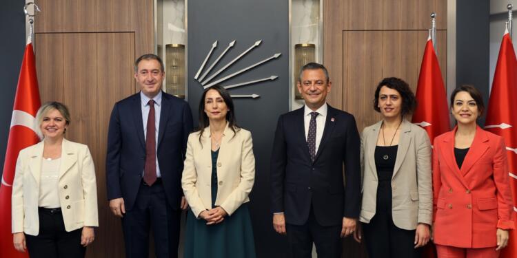 CHP-DEM Parti heyeti bir araya geldi