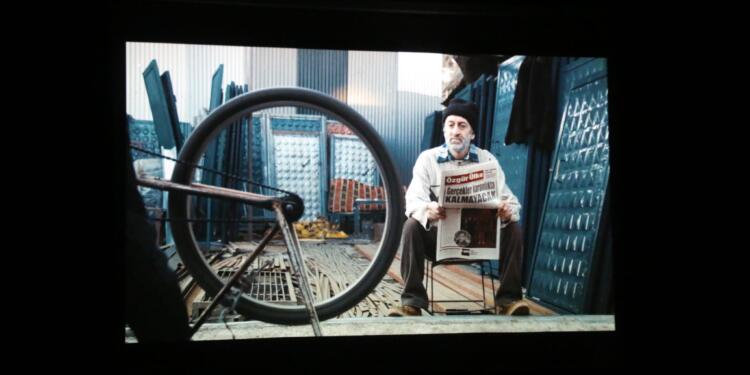 ‘Gava Şitil Mezin Dibin’ film izleyici ile buluştu