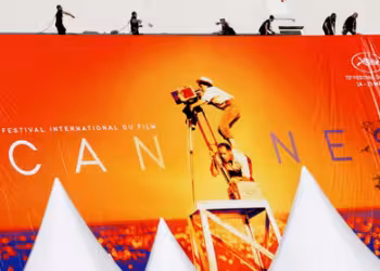 Cannes film emekçilerinin eylemiyle başladı