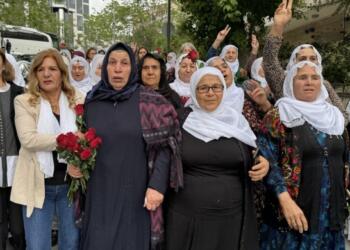 Barış Anneleri, Emine Şenyaşar’ı ziyaret etti: Hepimizi temsil ediyor