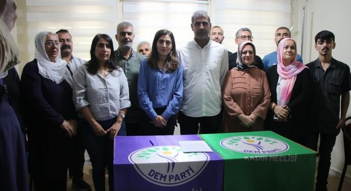 Êlih Belediyesi eşbaşkanı Ferah Solmaz oldu