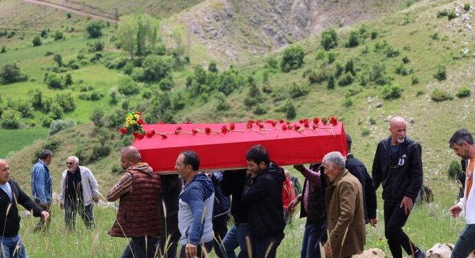 Cezaevinde yaşamını yitiren tutsak defnedildi