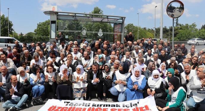 Tutsak yakınlarından Bakırköy Cezaevi önünde eylem: ‘Özgürlüğe ses ver’