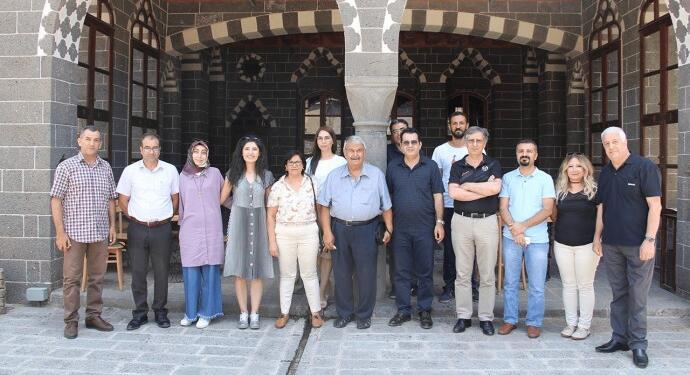 10 yıldır Kürtçe için çalışma yürütüyorlar