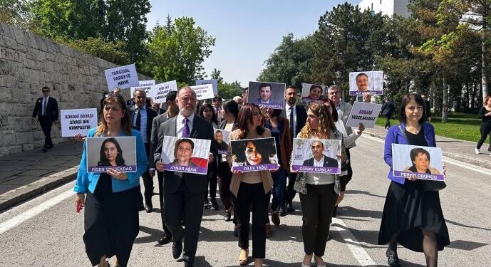 DEM Parti, Kobanê Davası’na kararlarına karşı Bakanlığa yürüdü: Bu bir vesayet rejimi