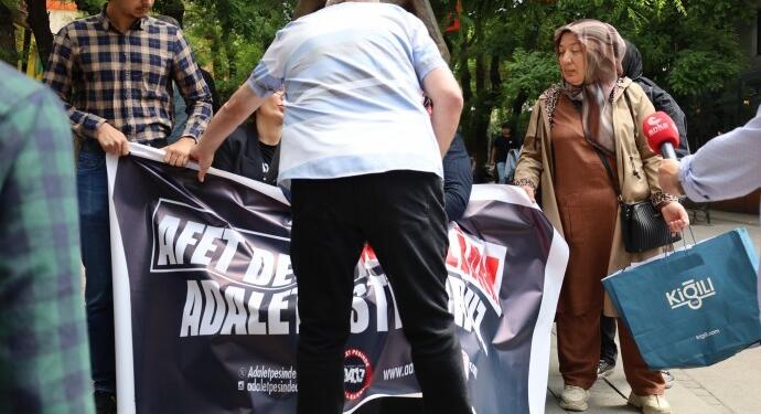 Depremde yakınların kaybeden Kaya’nın eylemine engel