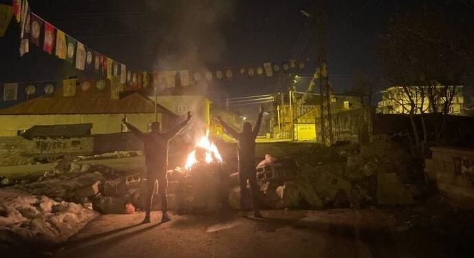 Gever’de gençlerden tecrit protestosu