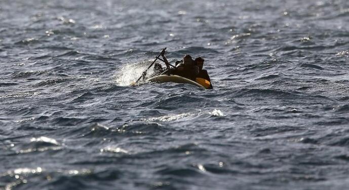 Mültecileri taşıyan bot arıza yaptı: 2 ölü, 4 kayıp