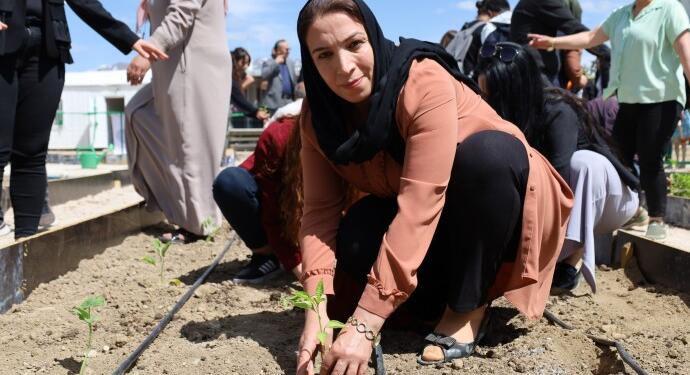 Deniz Poyraz Kent Bostanı ile hem üretiyor hem dayanışıyorlar