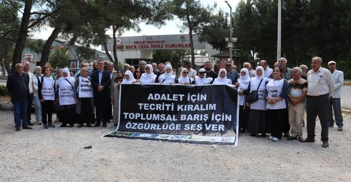 Birçok kentte ‘Özgürlüğe ses ver’ eylemi: Tecrit kalkarsa normalleşme sağlanır