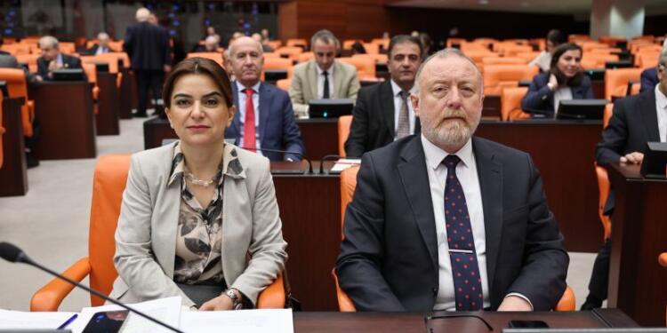 DEM Parti’den kanun teklifi: Kayyımların borcu hazineye devredilsin