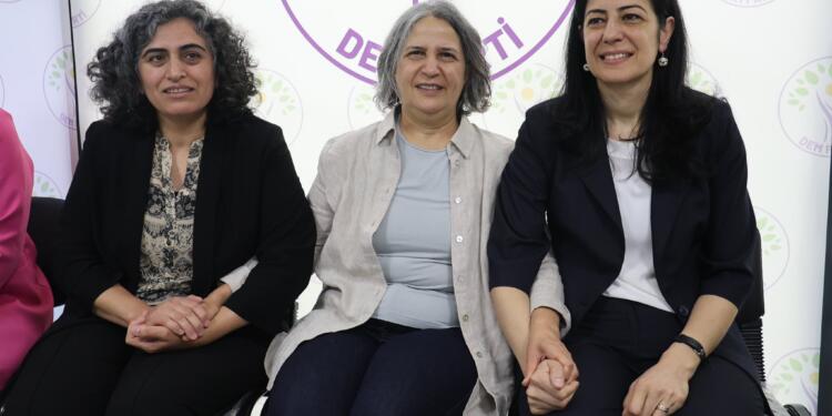 Kışanak, Ata ve Tuncel Amed’de halkla bir araya geldi