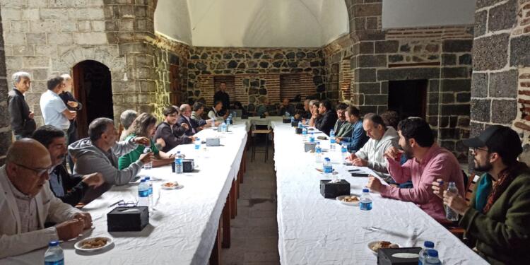 Amed’te Kürt yayıncılar çalıştayı başladı