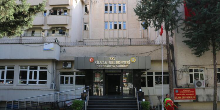 Farqîn Belediyesi Kürtçe anonsa başladı