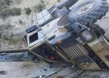 Elbak’ta askeri araç devrildi: 6’sı ağır 11 asker yaralandı