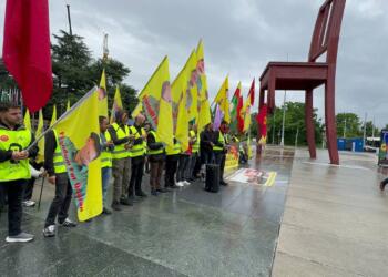 BM Ofisi önünde Kürt Dil Bayramı kutlandı