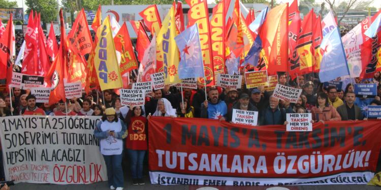 Taksim tutuklamaları protesto edildi: Hepimiz oradaydık