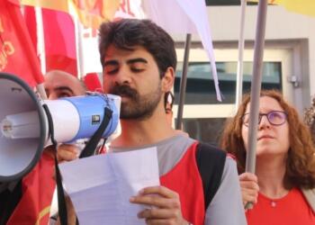 Gençler gözaltı ve tutuklamalara tepki gösterdi