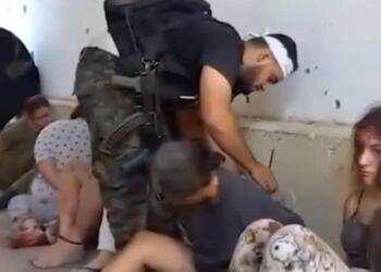 Esir videoları İsrail’de protesto edildi