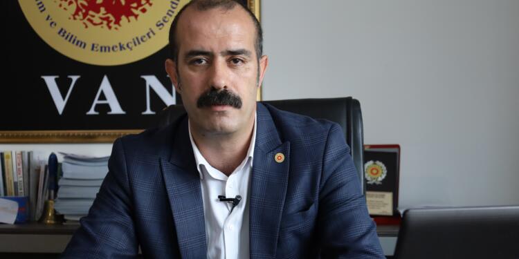 ‘Öğretmenler ucuz iş gücü olarak kullanılıyor’