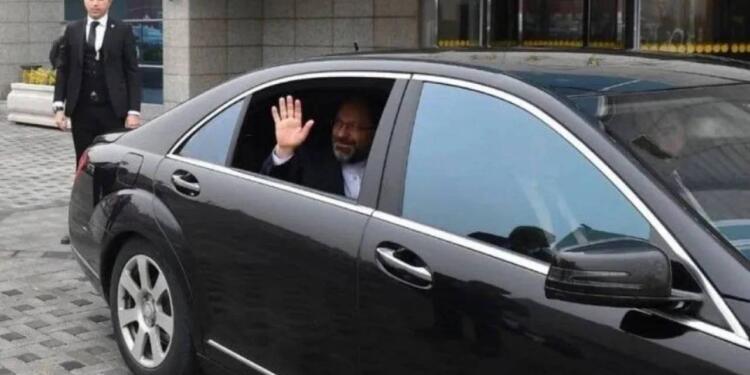 Ali Erbaş’ın lüks aracı cami garajına çekilmiş