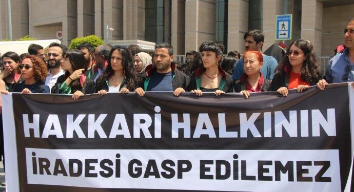 Hukuk örgütleri birçok kentte eylem yaptı: Karar hukuki değil