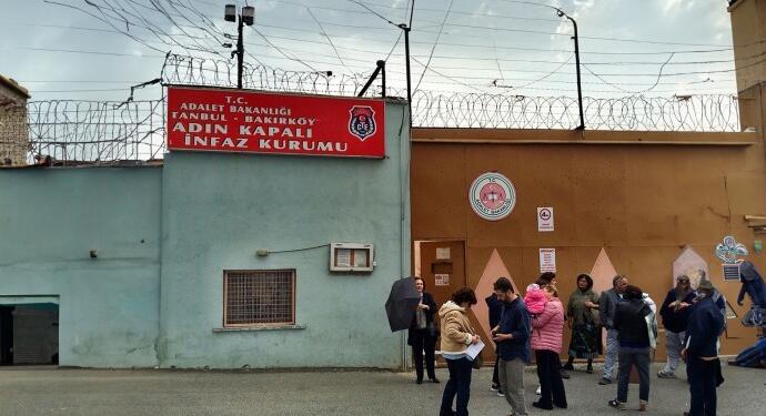 33 kadın tutsağa hücre cezası verildi