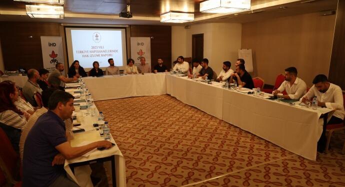 8 ay da en az 78 bin tutuklama, 23 bin hak ihlali