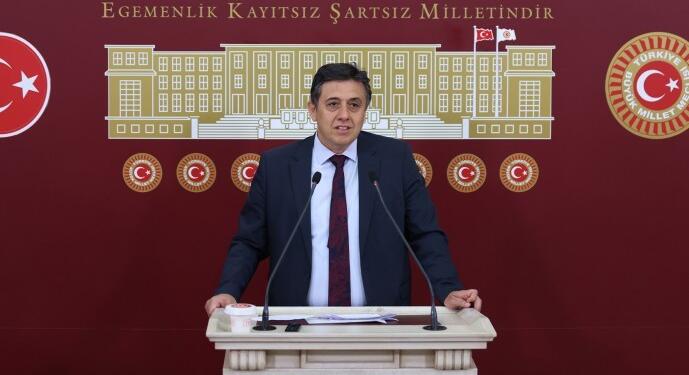 Mahkeme kararı dahi yok: DEM Partili Belediye eşbaşkanlarına yurt dışı yasağı