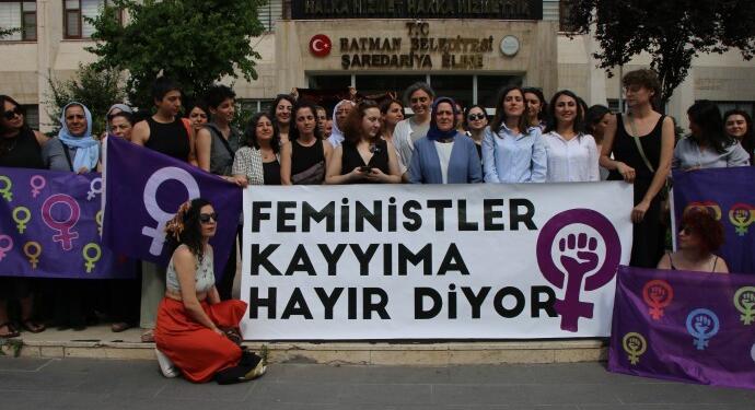 Feminist Kadın Grubu’ndan kadın dostu kentler için ortak mücadele çağrısı