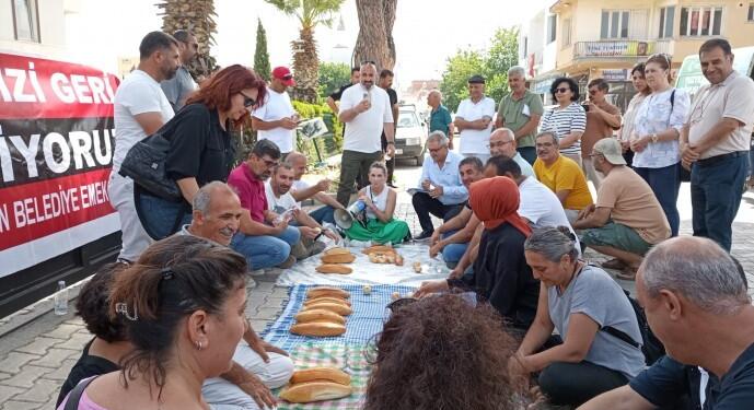 Belediye işçilerinden ‘kuru soğan ve ekmekli’ protesto
