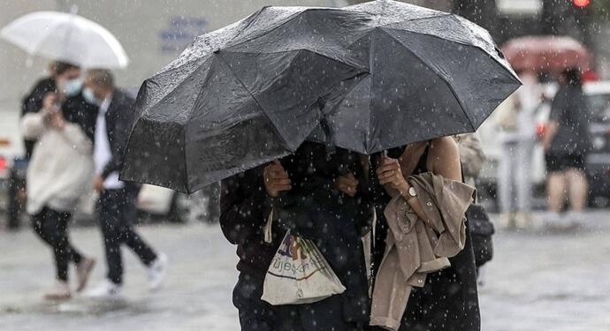 Birçok kent için sağanak ve kuvvetli rüzgar uyarısı