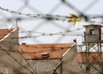 Tutsakların ‘özgürlük’ eylemi devam ediyor