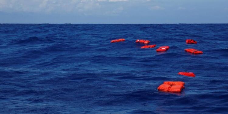 Batan teknede 80 kişi yaşamını yitirdi