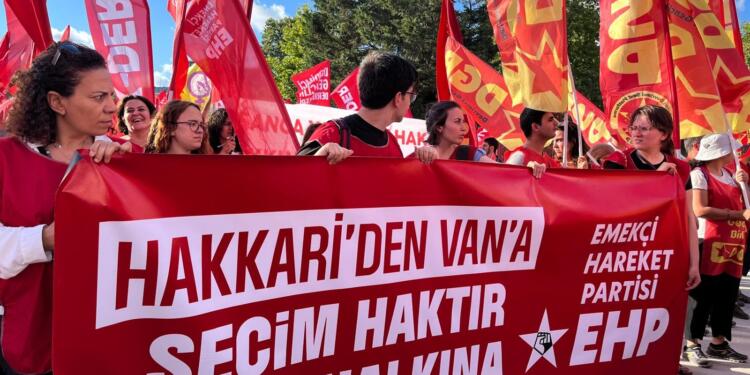 Foto Galeri | İstanbul Mitingi: 1925’ten 1999’a, diz çökmedik, çökmeyeceğiz