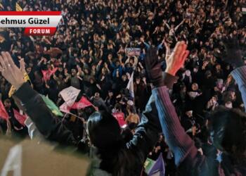 Alo Naci, burası Paris: Halk Cephesi kuruluyor, duydun mu?