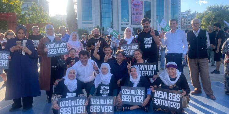 Foto Galeri | İstanbul Mitingi: 1925’ten 1999’a, diz çökmedik, çökmeyeceğiz