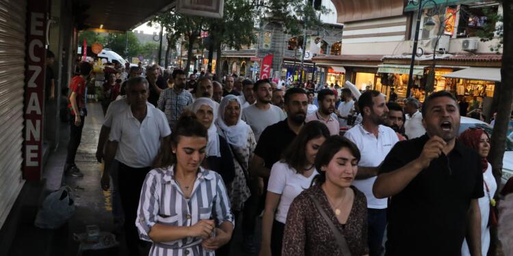 Amed ve beş ilçesinde kayyım protestosu