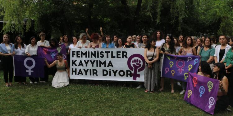 Feminist kadınlardan dayanışma ziyareti