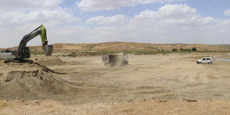 Bismil’de kum ocağına tepki: Tarıma zarar veriyor