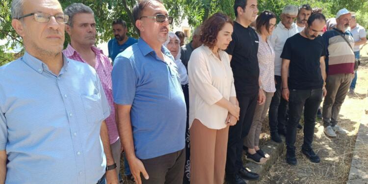 Tahrip edilen mezarlara bayram ziyareti